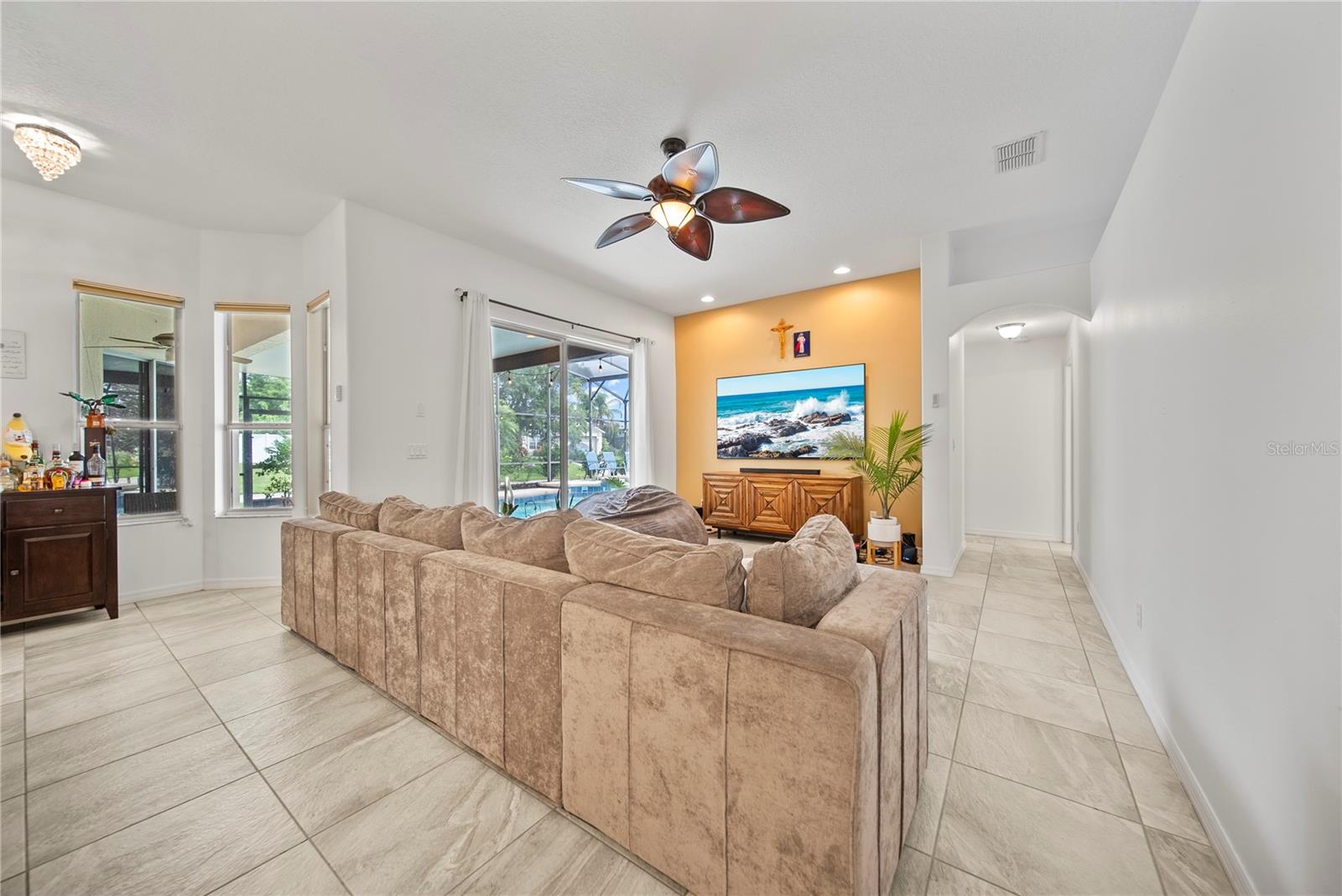 603 LOMA DEL SOL DRIVE