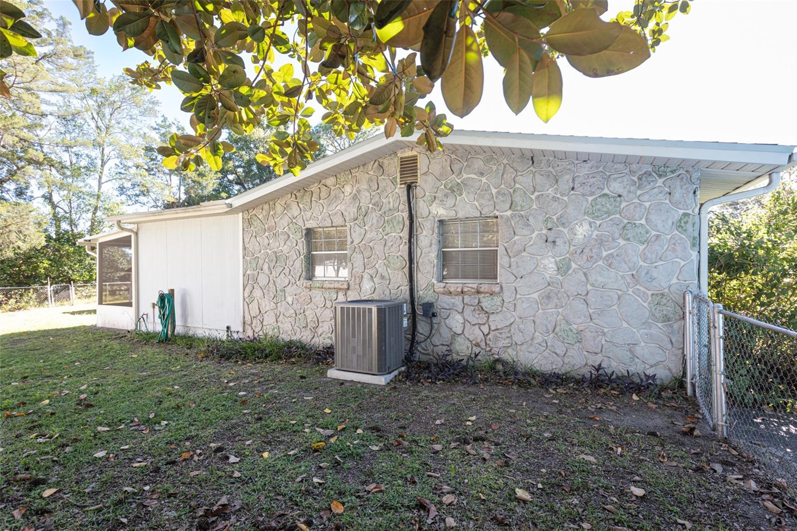 MEADOWBROOK - Residential