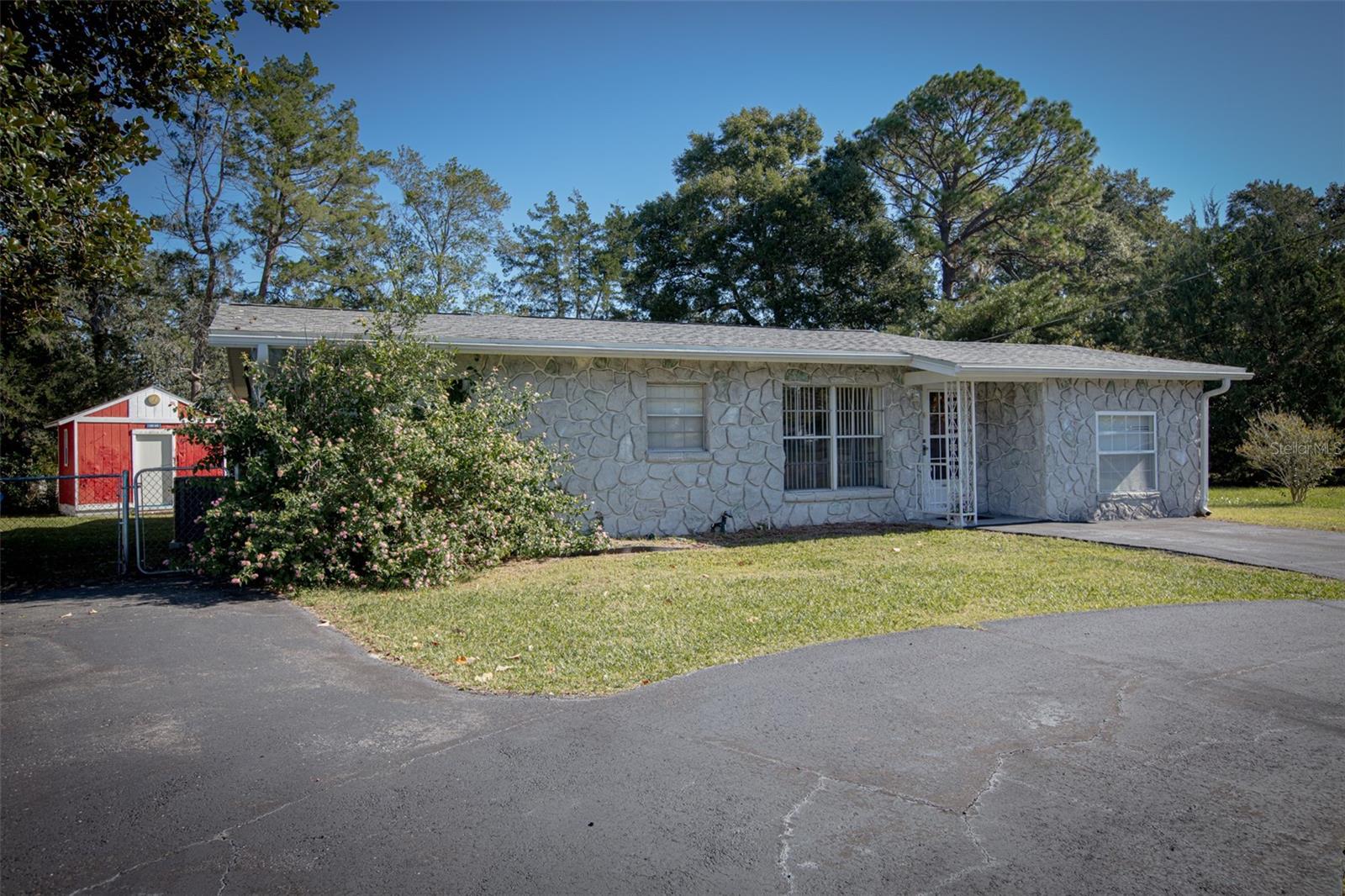 MEADOWBROOK - Residential