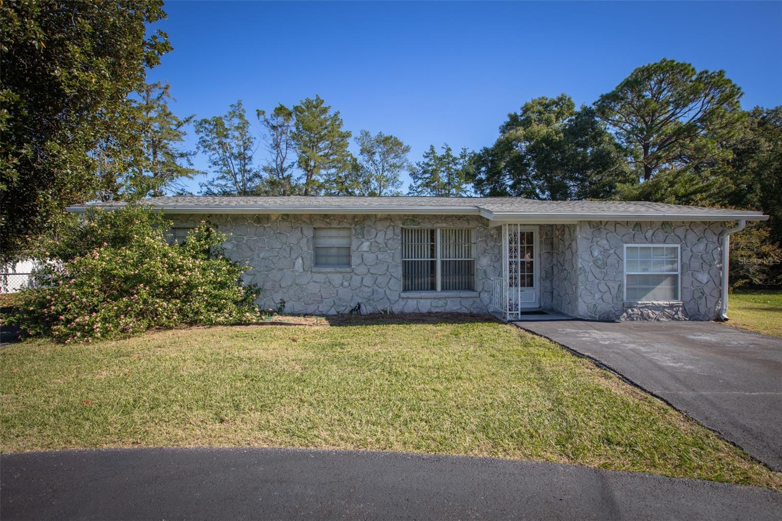 MEADOWBROOK - Residential