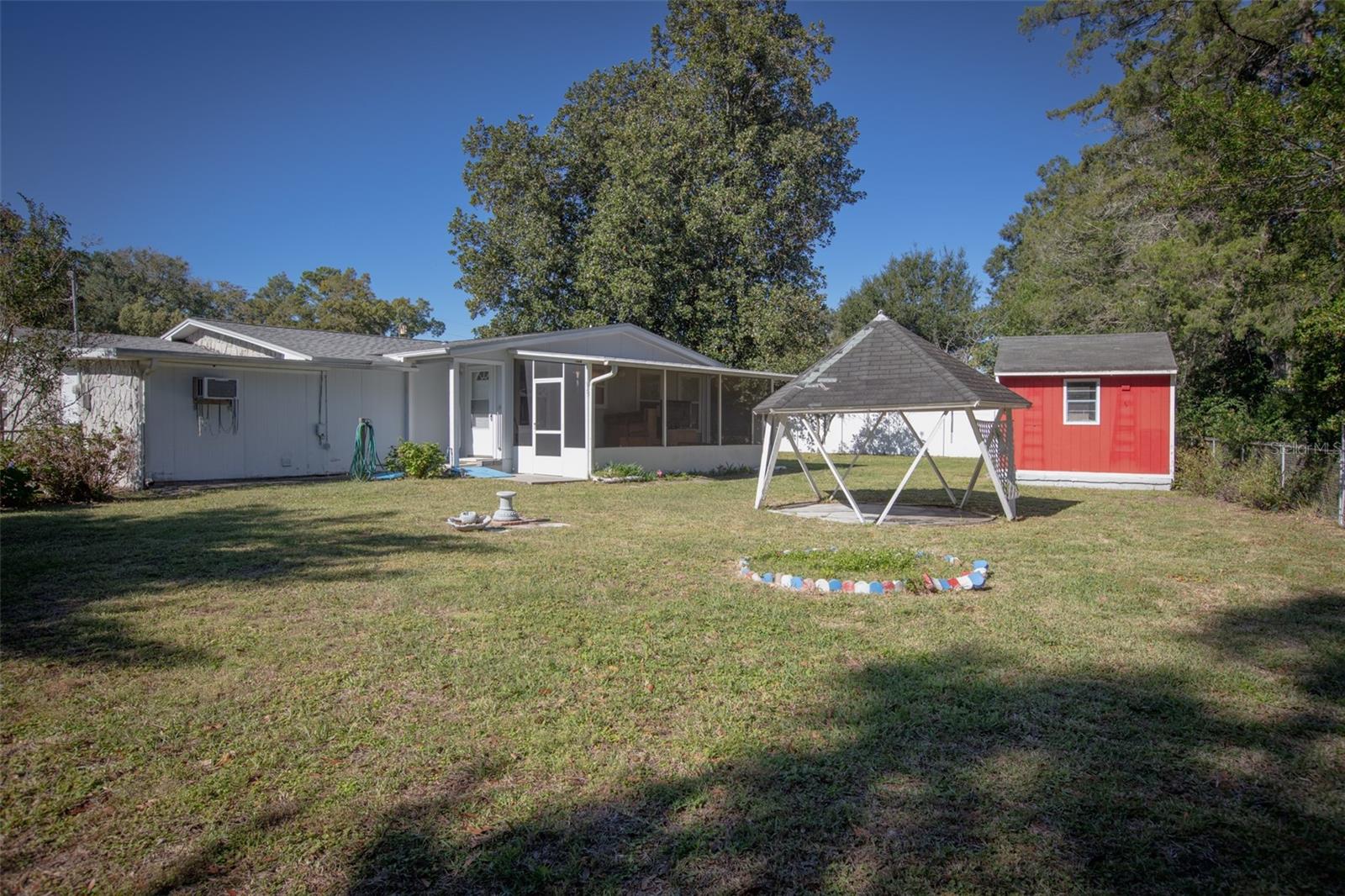 MEADOWBROOK - Residential