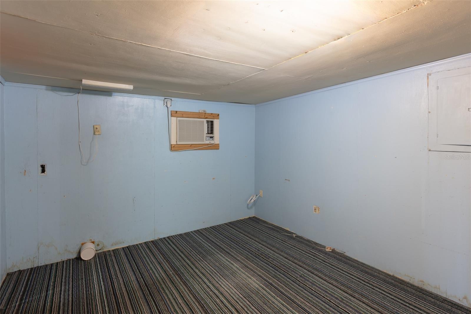 MEADOWBROOK - Residential