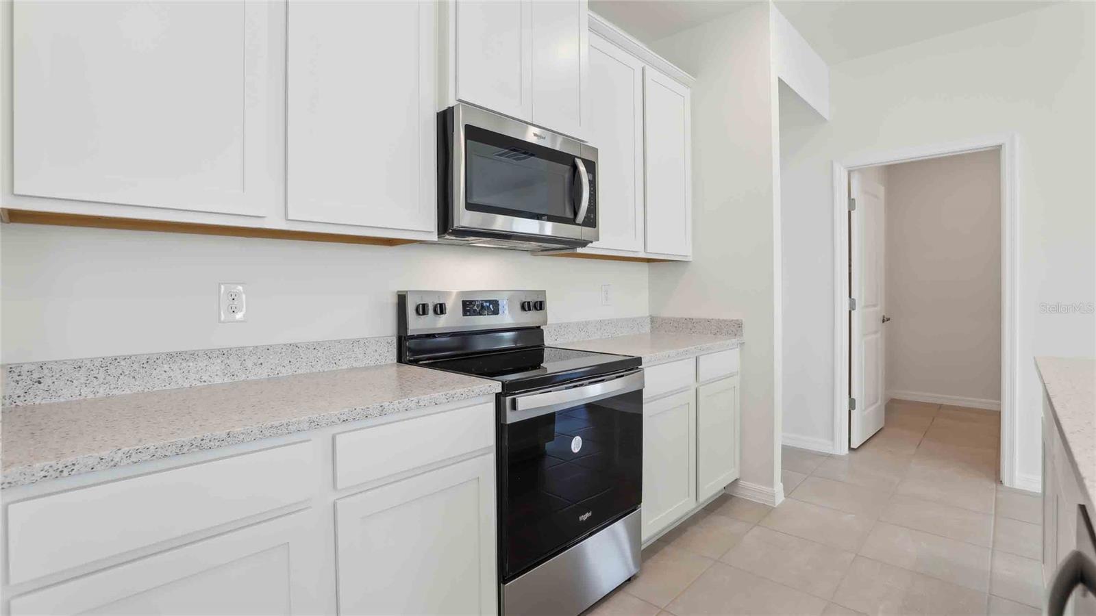 TWISTED OAKS - Residential