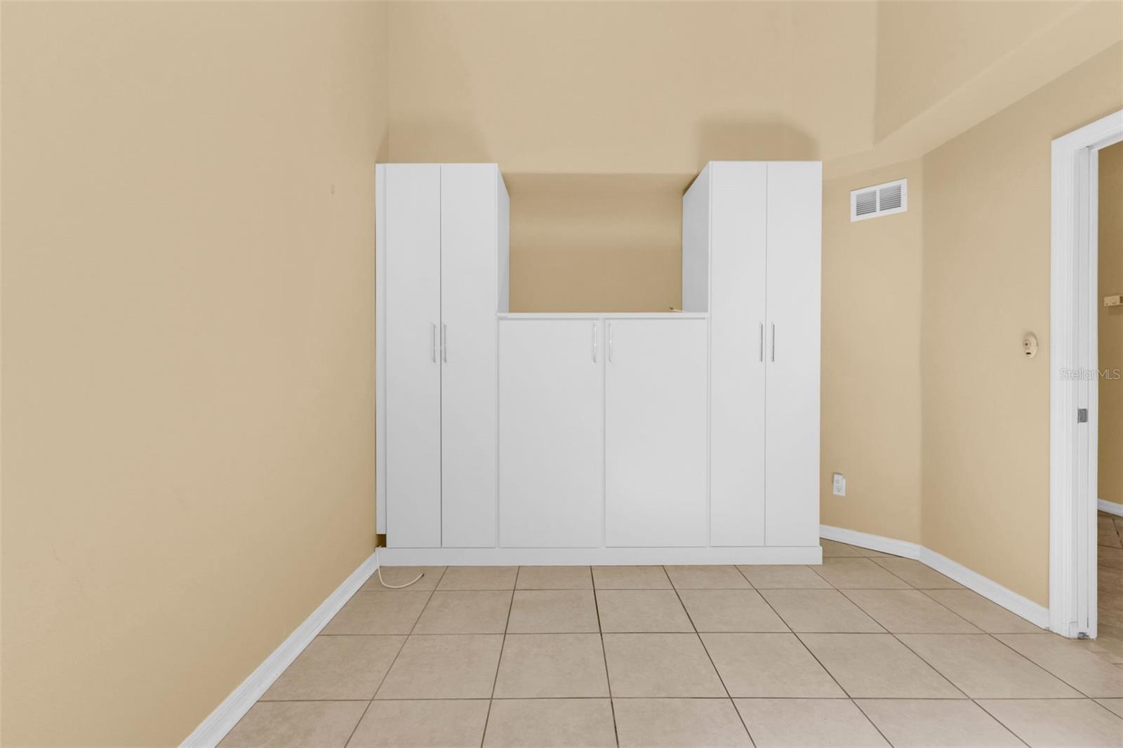 VILLAS BURNT STORE ISLES 01 - Residential Lease