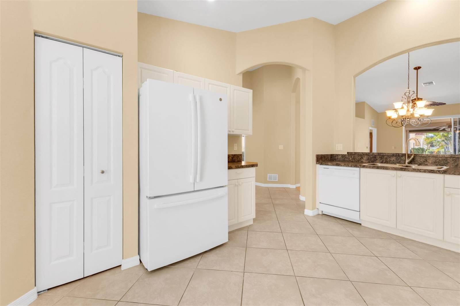 VILLAS BURNT STORE ISLES 01 - Residential Lease