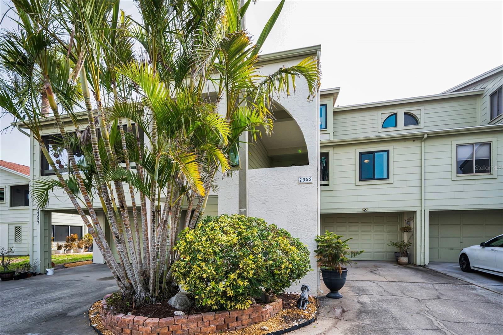 CURLEW LANDINGS - Residential