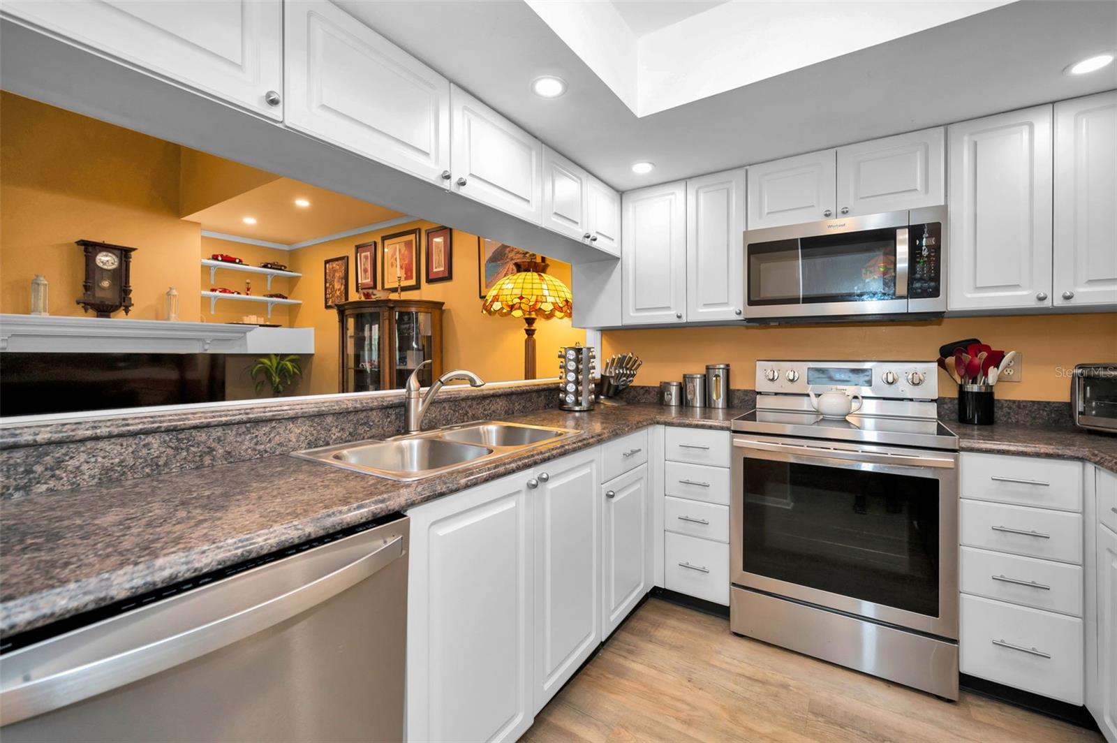 CURLEW LANDINGS - Residential