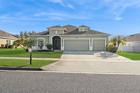 Photo of 12332 Hammock Pointe Circle, Clermont, FL 34711 (MLS # G5104792)