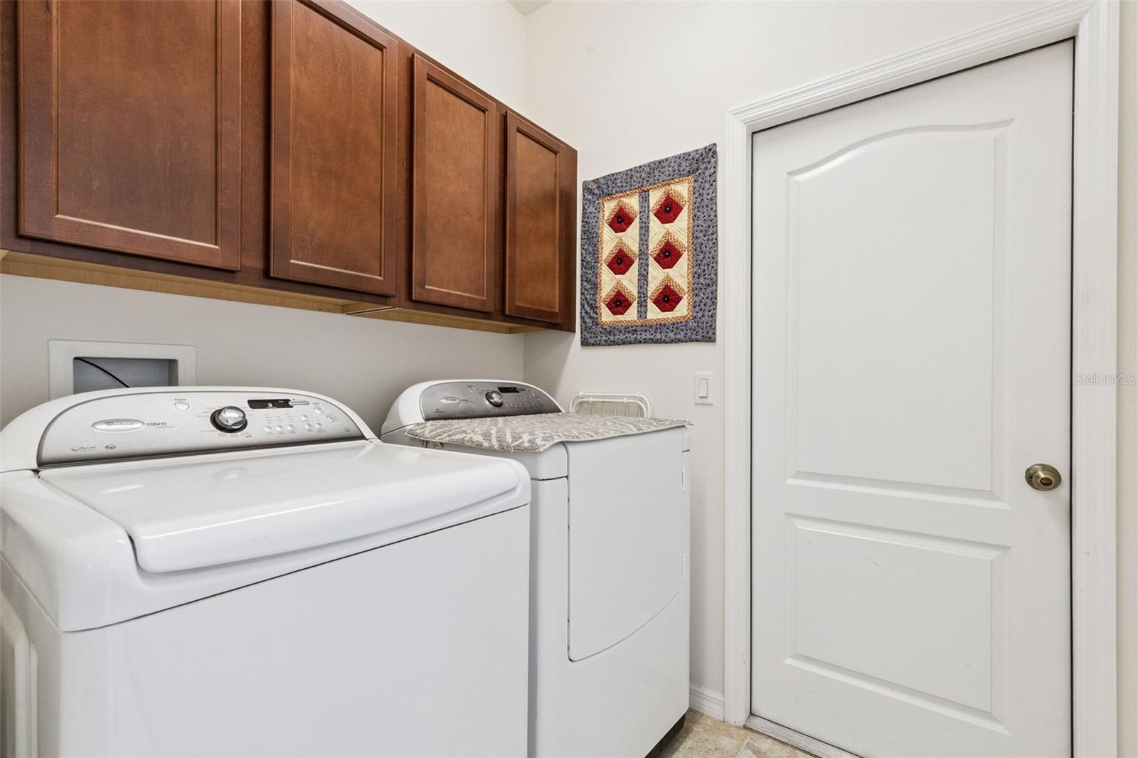 HAMMOCK POINTE - Residential