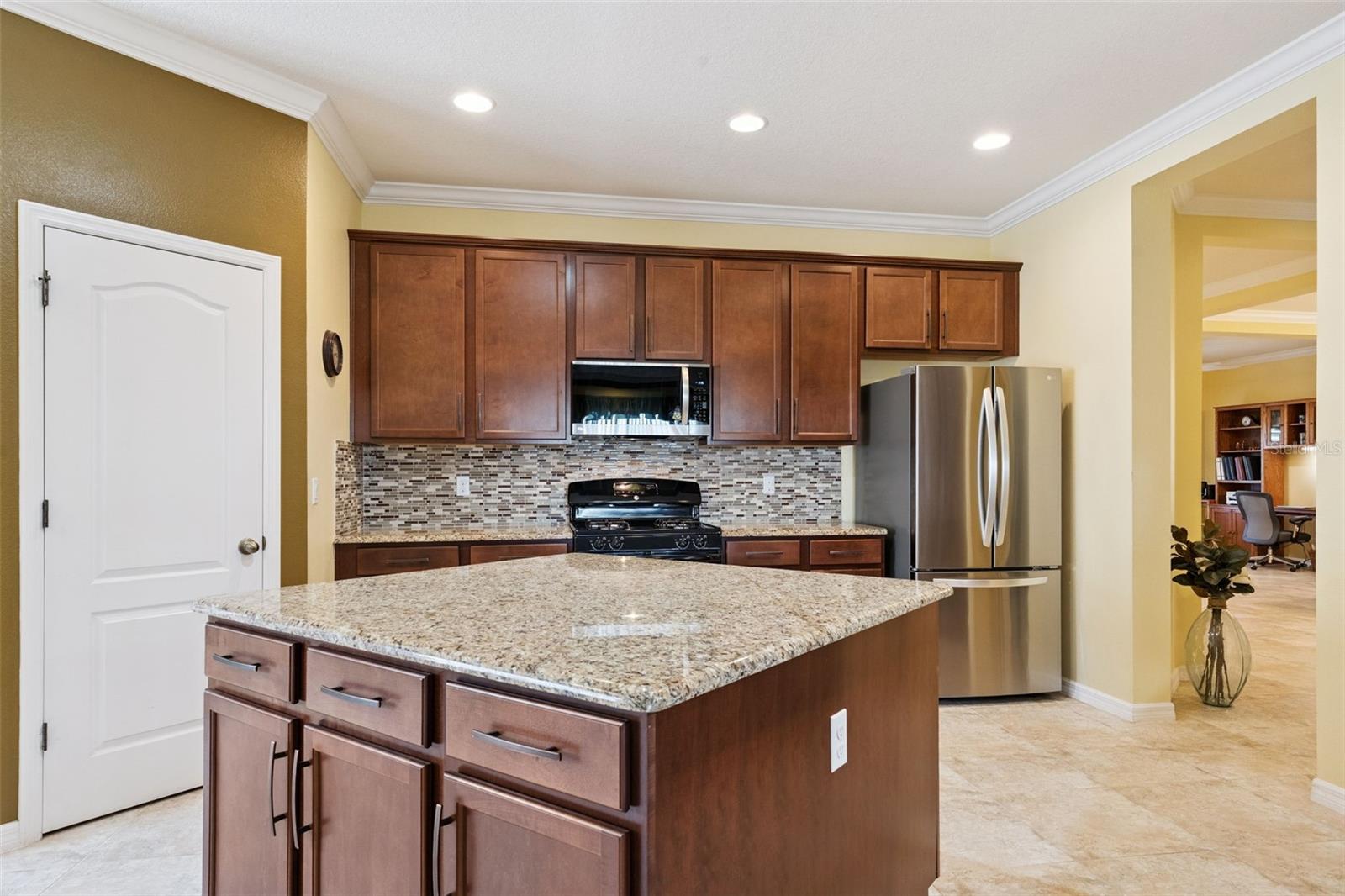 HAMMOCK POINTE - Residential