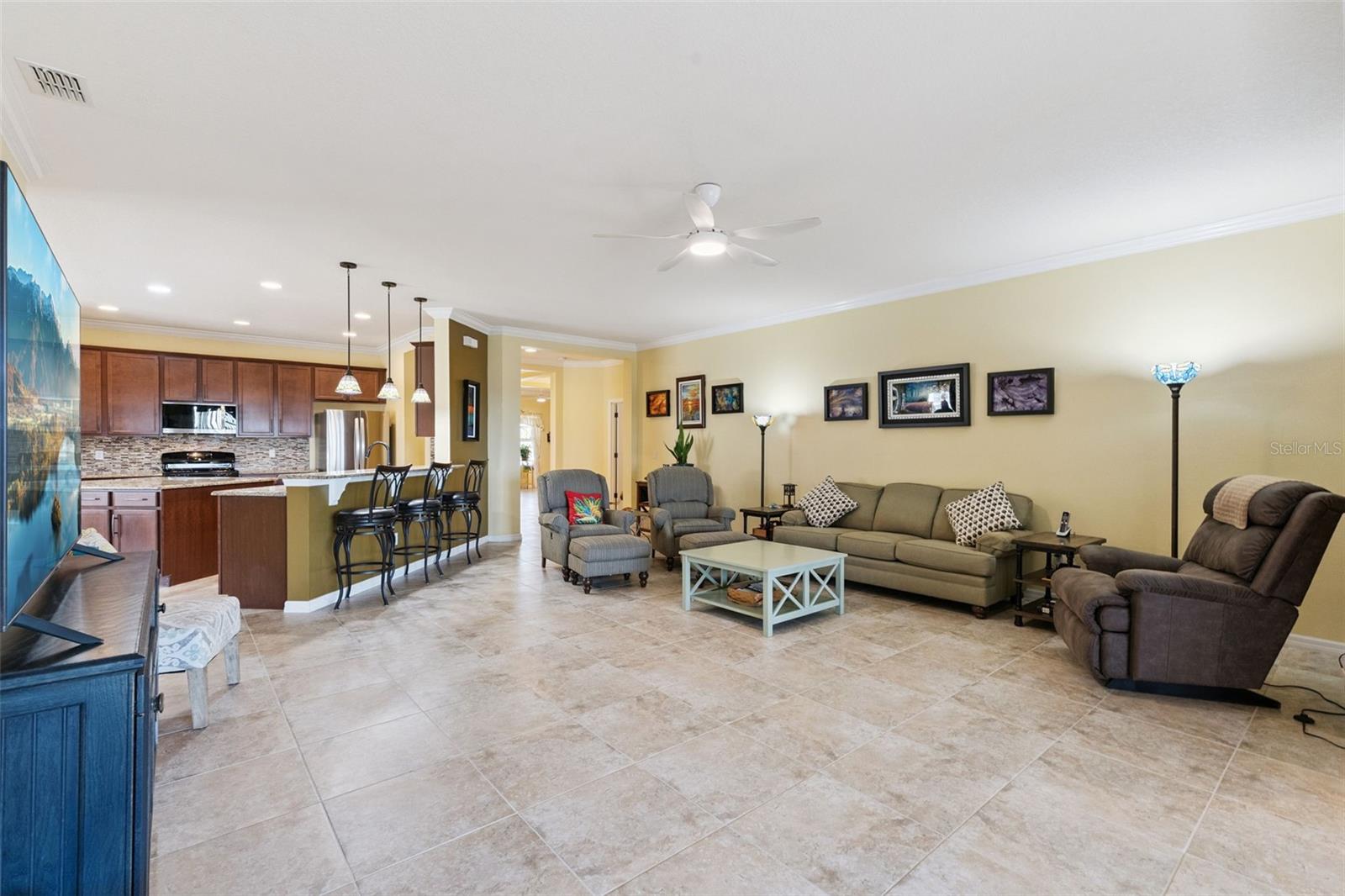 HAMMOCK POINTE - Residential