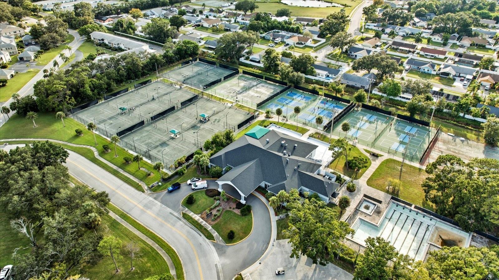 BAYOU CLUB ESTATES TR 5 PH 1 - Residential