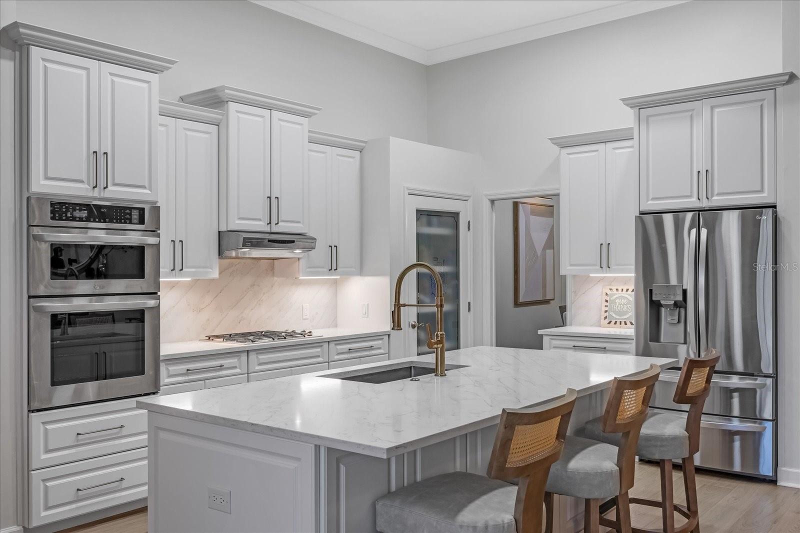 BAYOU CLUB ESTATES TR 5 PH 1 - Residential