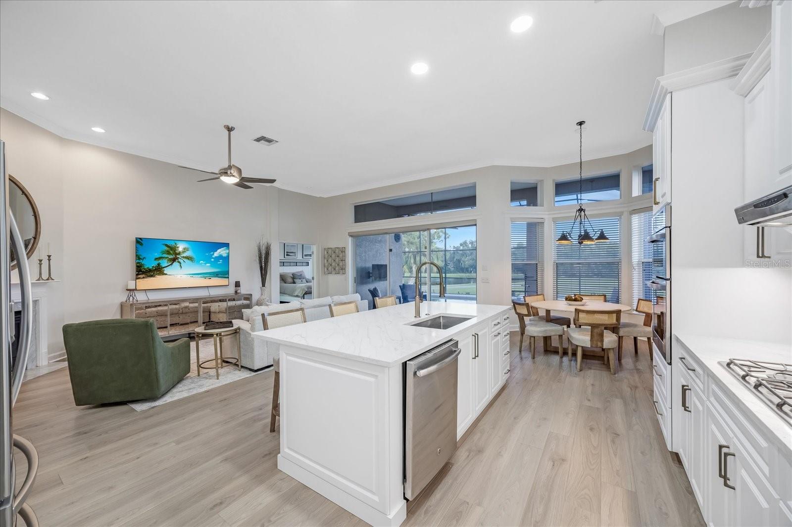 BAYOU CLUB ESTATES TR 5 PH 1 - Residential