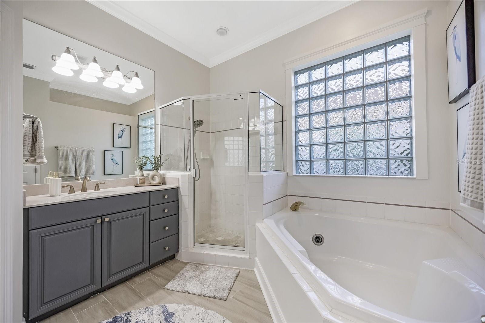 BAYOU CLUB ESTATES TR 5 PH 1 - Residential