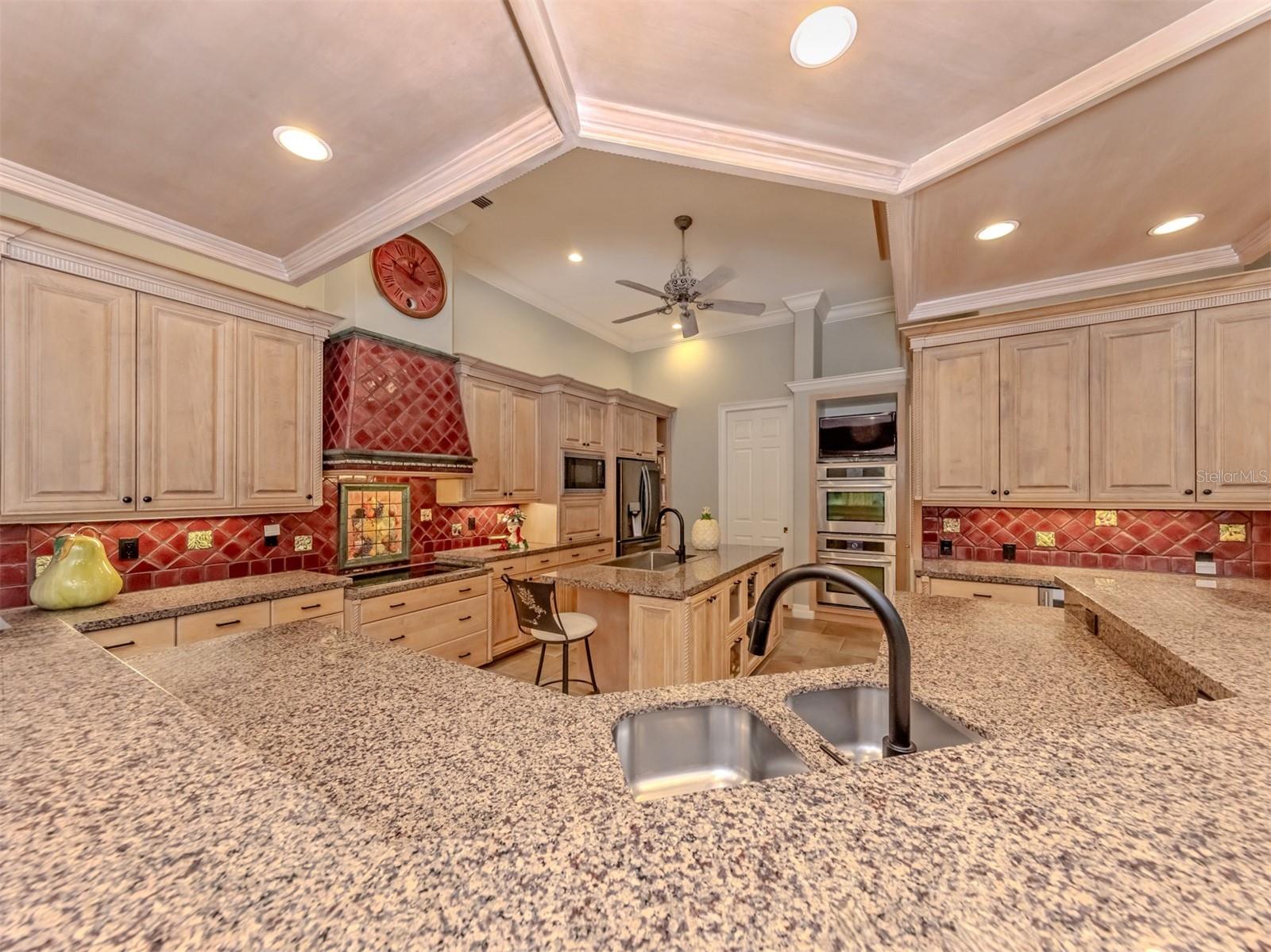 VENICE GOLF & CNTRY CLUB - Residential