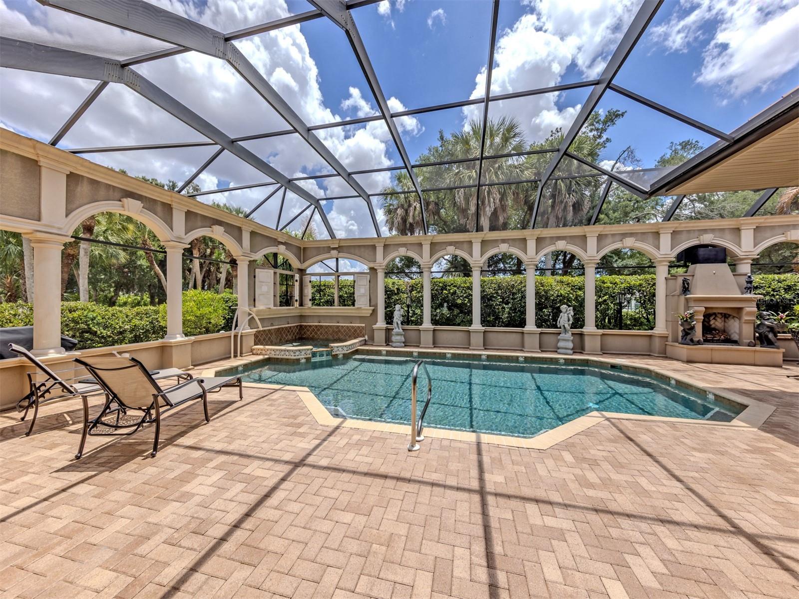 VENICE GOLF & CNTRY CLUB - Residential