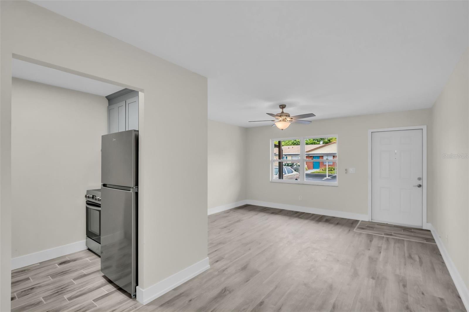 HILL CREST VILLAS - Residential