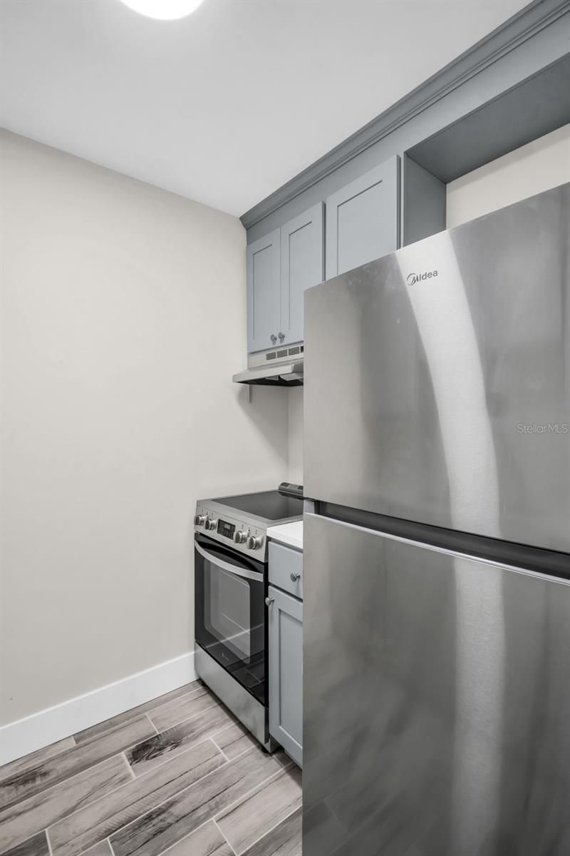 HILL CREST VILLAS - Residential