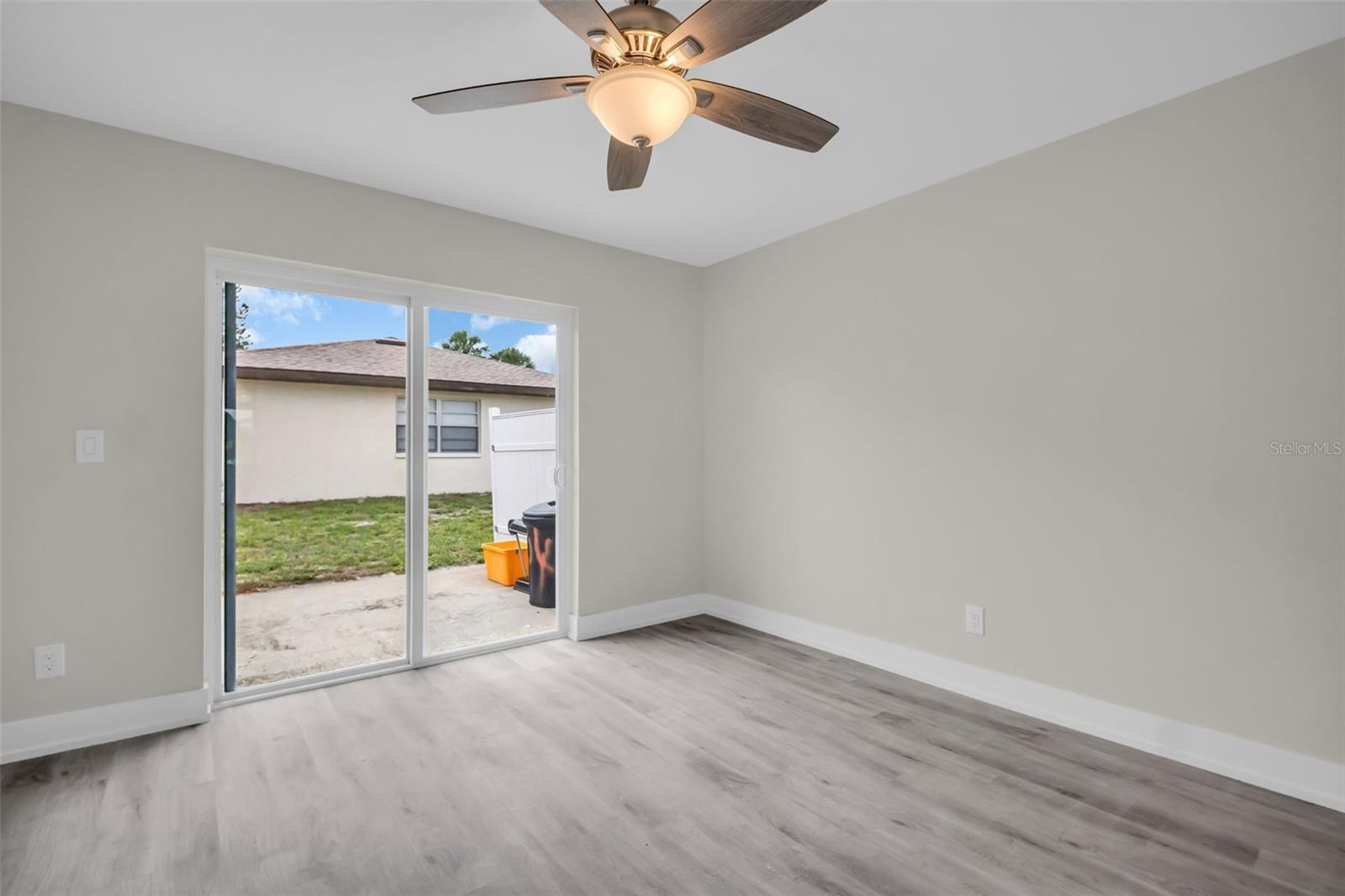 HILL CREST VILLAS - Residential