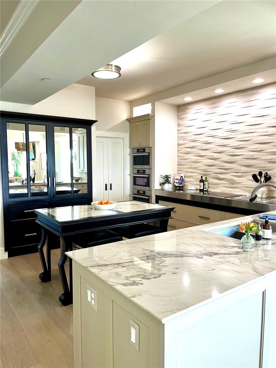 CASA PLAYA AT PASS-A-GRILLE - Residential