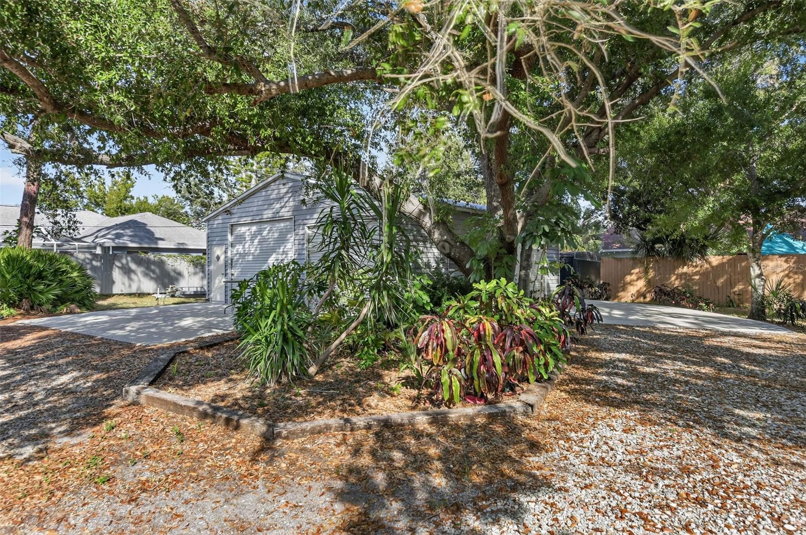 ENGLEWOOD GARDENS - Residential