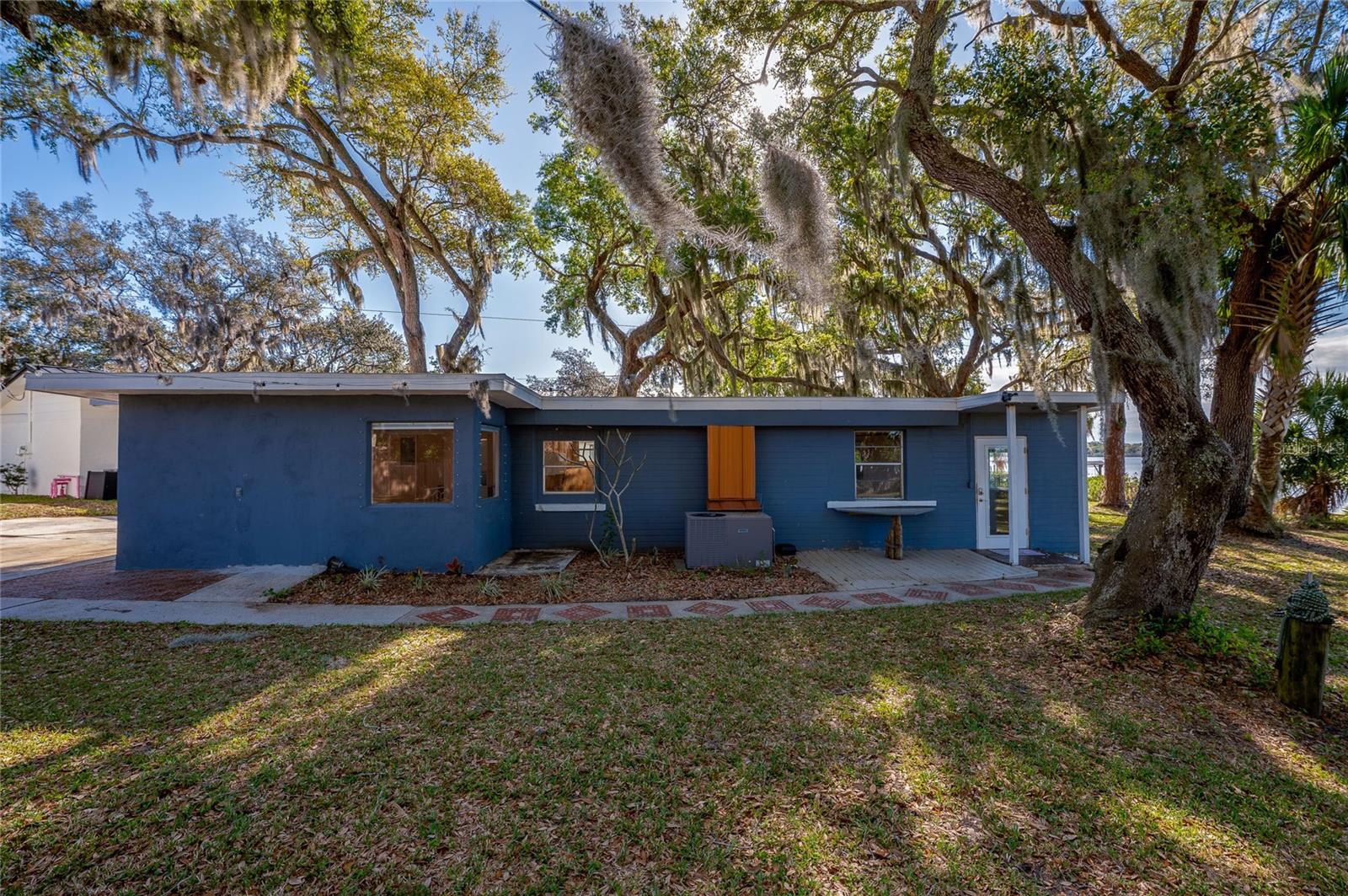 HARBOR OAKS - Residential