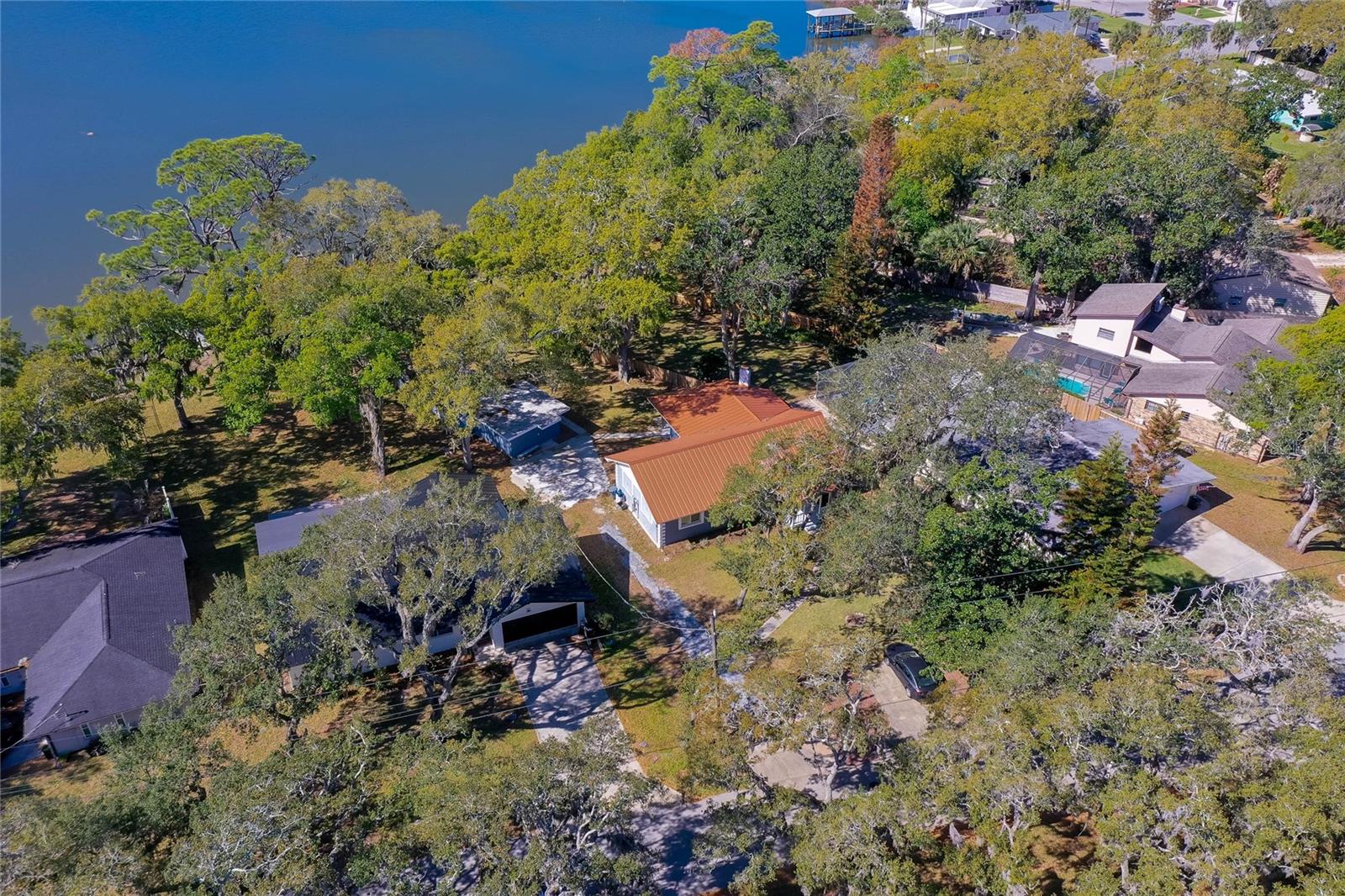 HARBOR OAKS - Residential