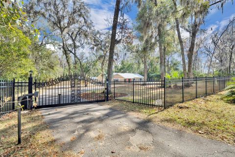 Photo of 3635 SE 19th Avenue, Ocala, FL 34471 (MLS # G5108481)