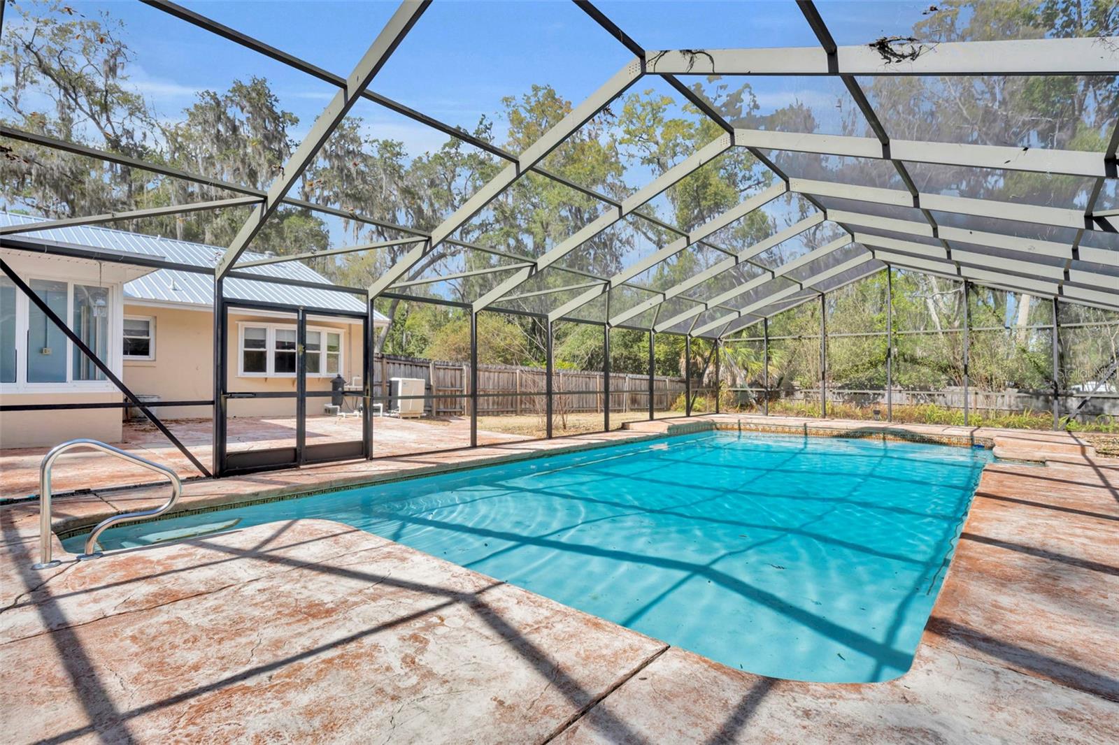 TILLSONS - Residential