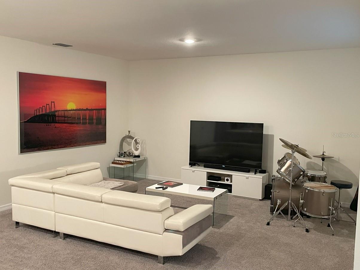 CYPRESS PARK ESTATES - Residential Lease