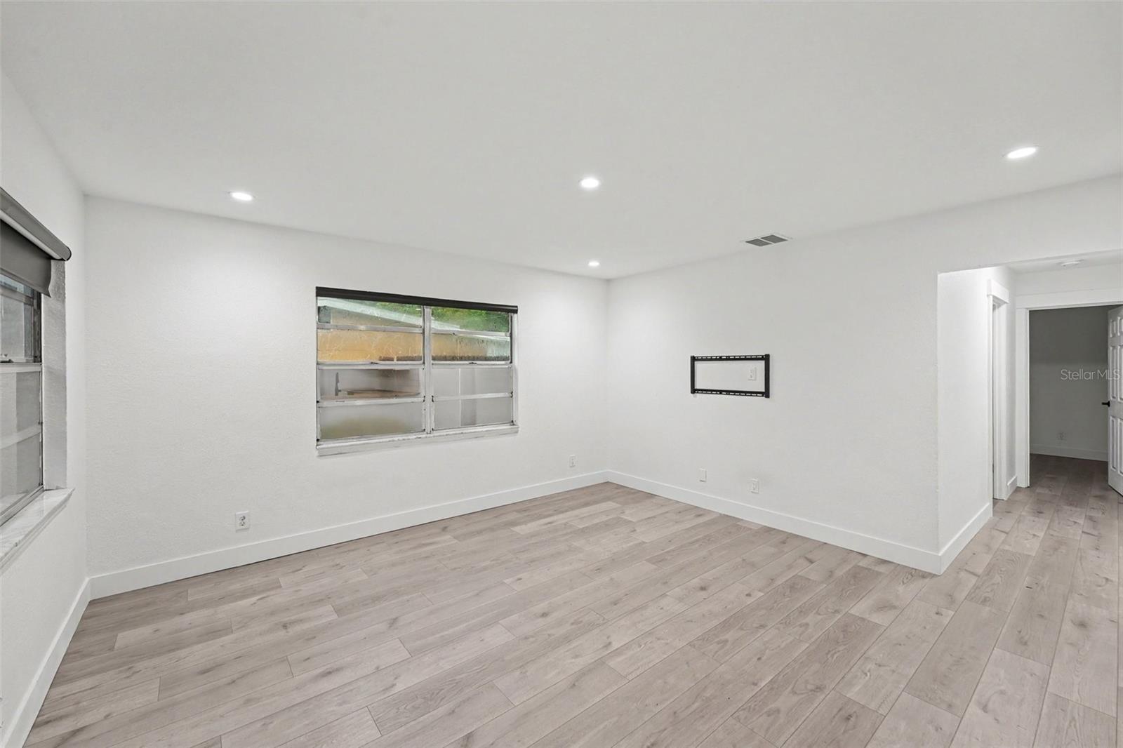 131 EMERALD LANE