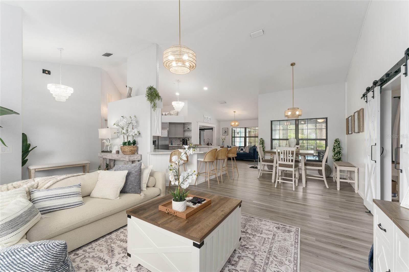 GOLDEN HILLS TURF & COUNTRY CLUB - Residential Lease