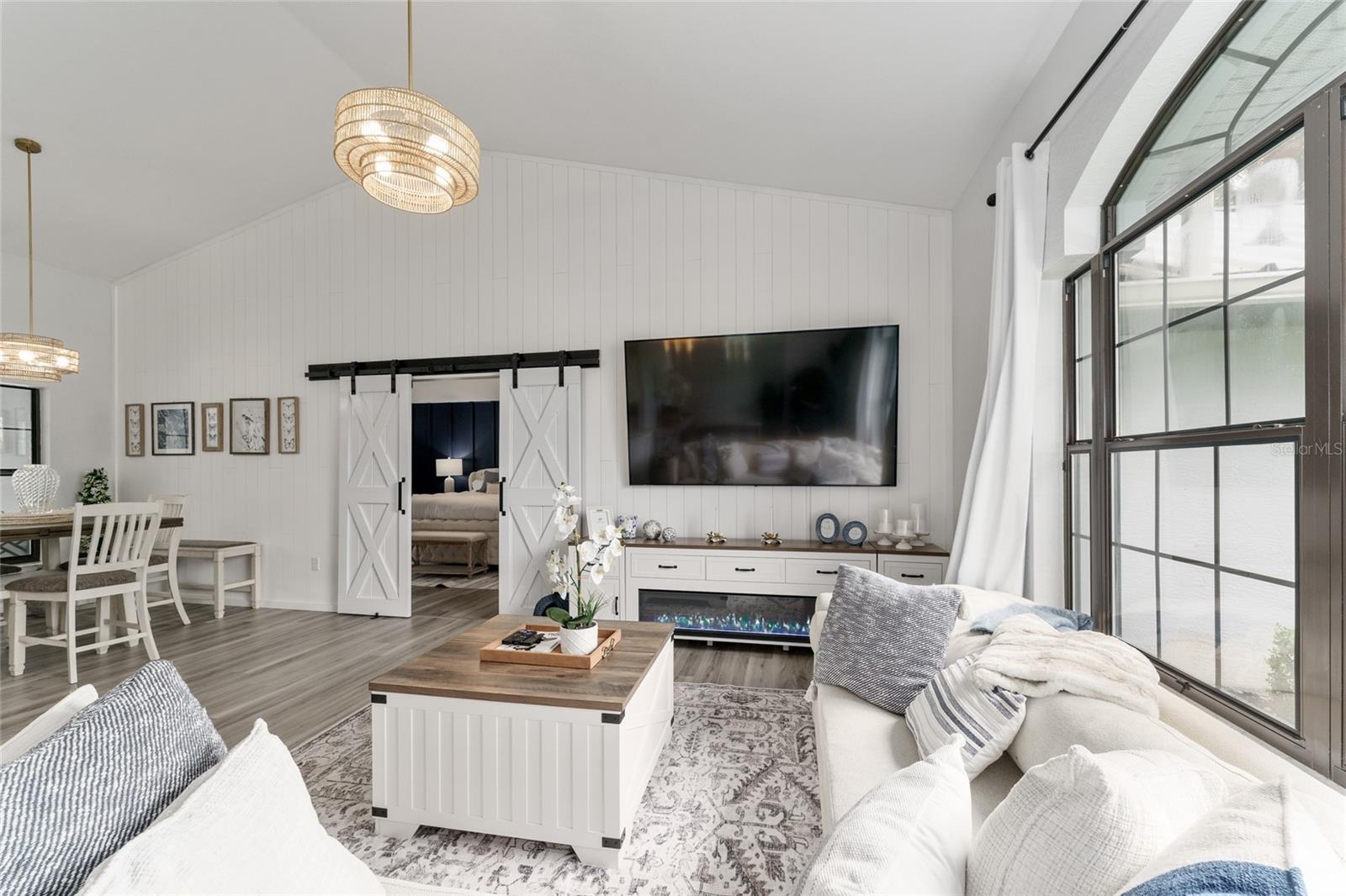 GOLDEN HILLS TURF & COUNTRY CLUB - Residential Lease