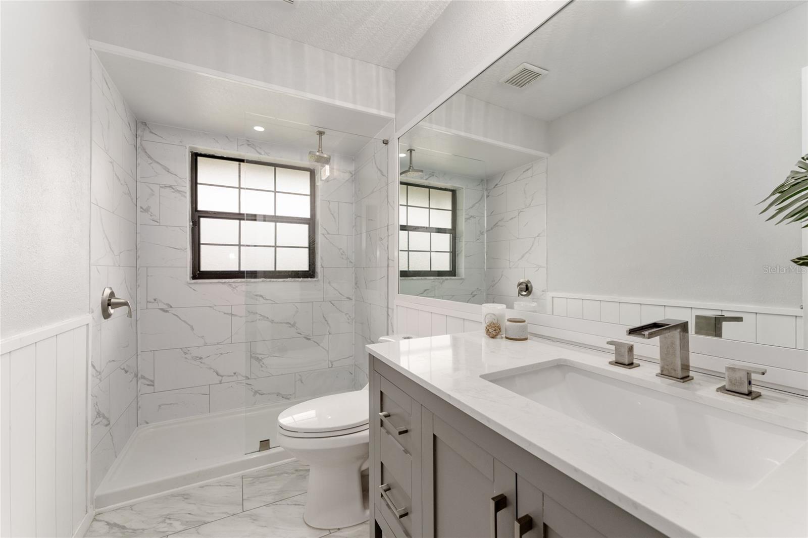 GOLDEN HILLS TURF & COUNTRY CLUB - Residential Lease