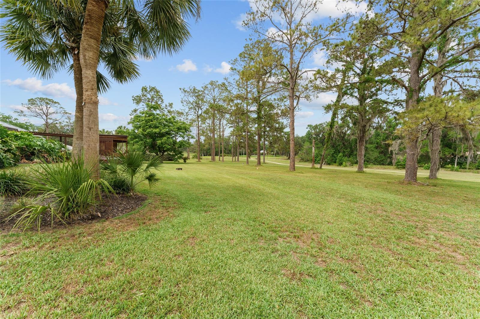 GOLDEN HILLS TURF & COUNTRY CLUB - Residential Lease