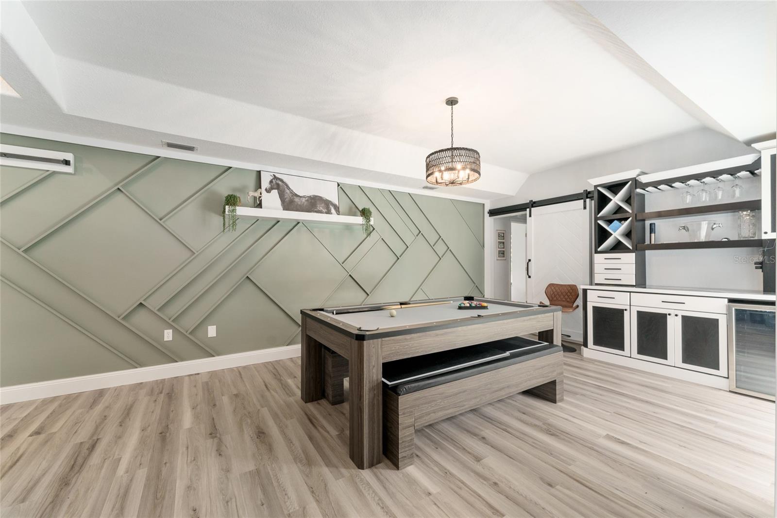 GOLDEN HILLS TURF & COUNTRY CLUB - Residential Lease