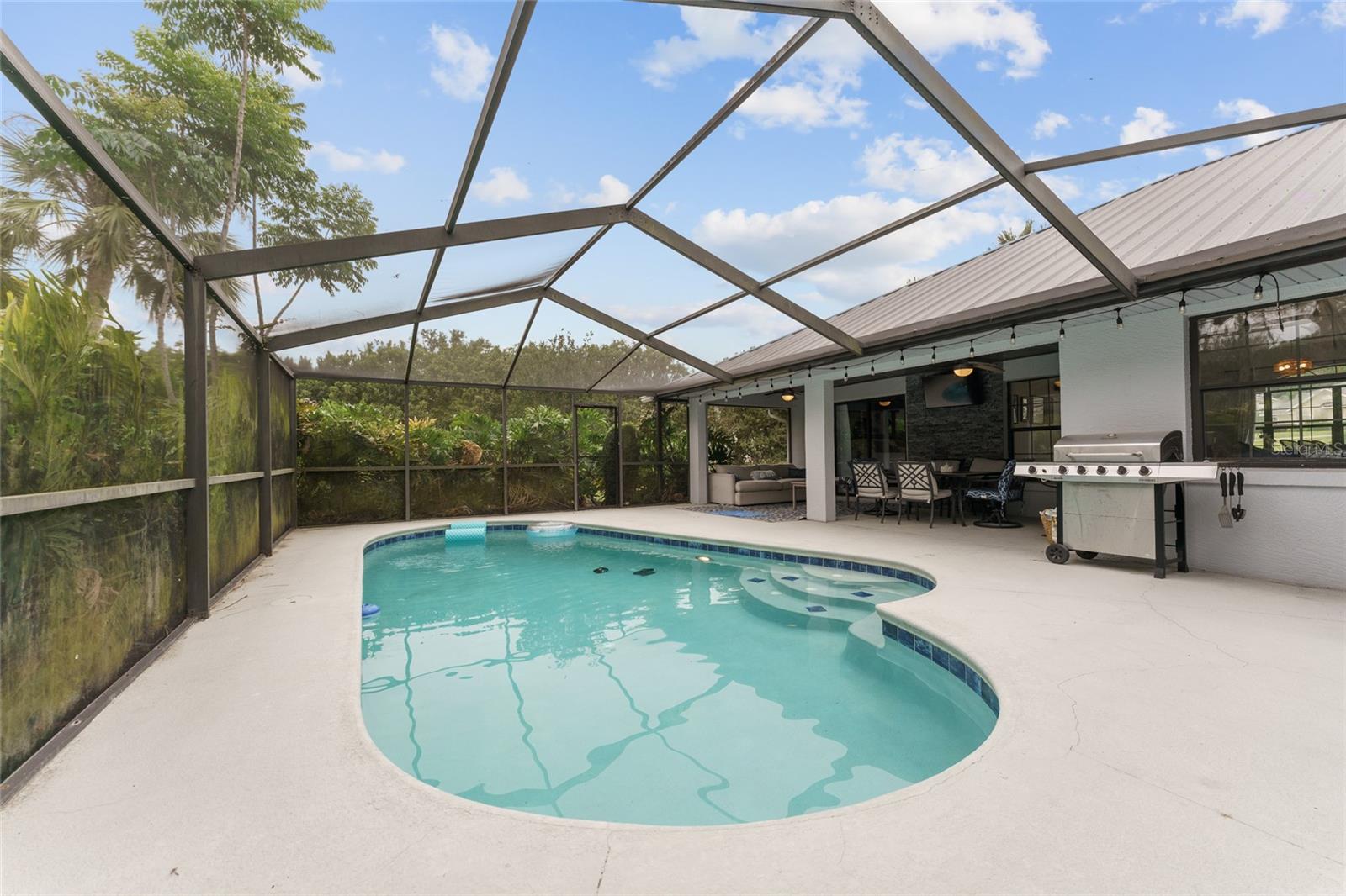 GOLDEN HILLS TURF & COUNTRY CLUB - Residential Lease