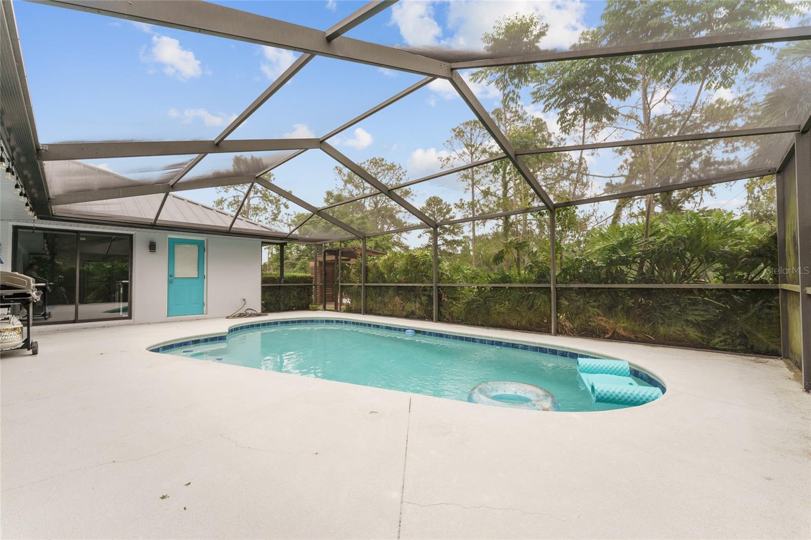 GOLDEN HILLS TURF & COUNTRY CLUB - Residential Lease