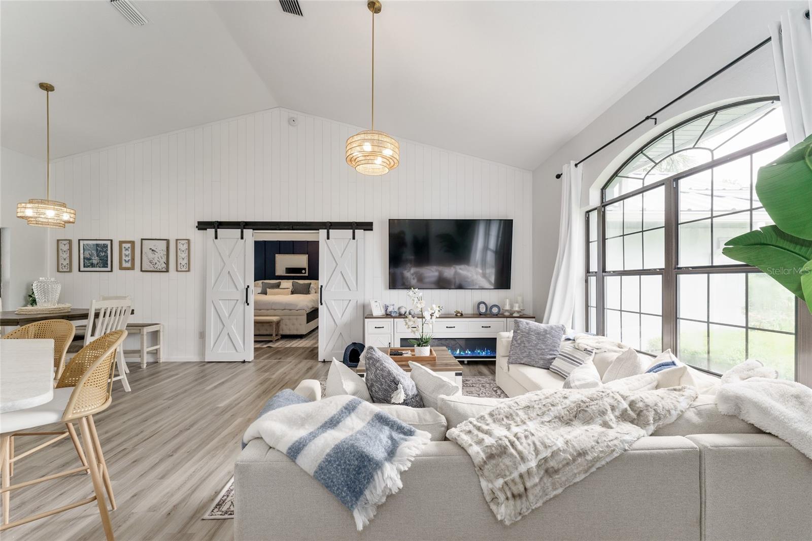 GOLDEN HILLS TURF & COUNTRY CLUB - Residential Lease