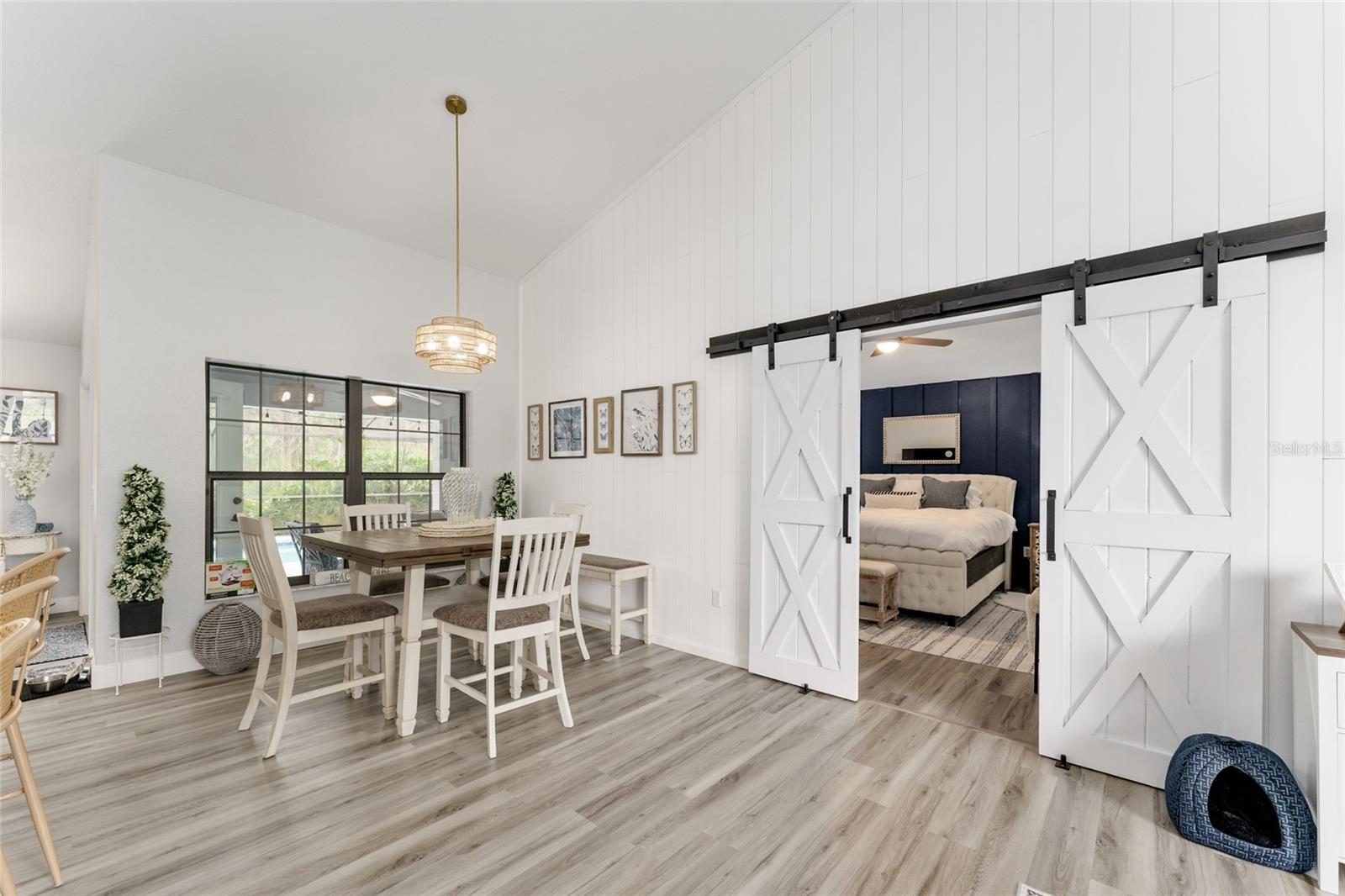 GOLDEN HILLS TURF & COUNTRY CLUB - Residential Lease