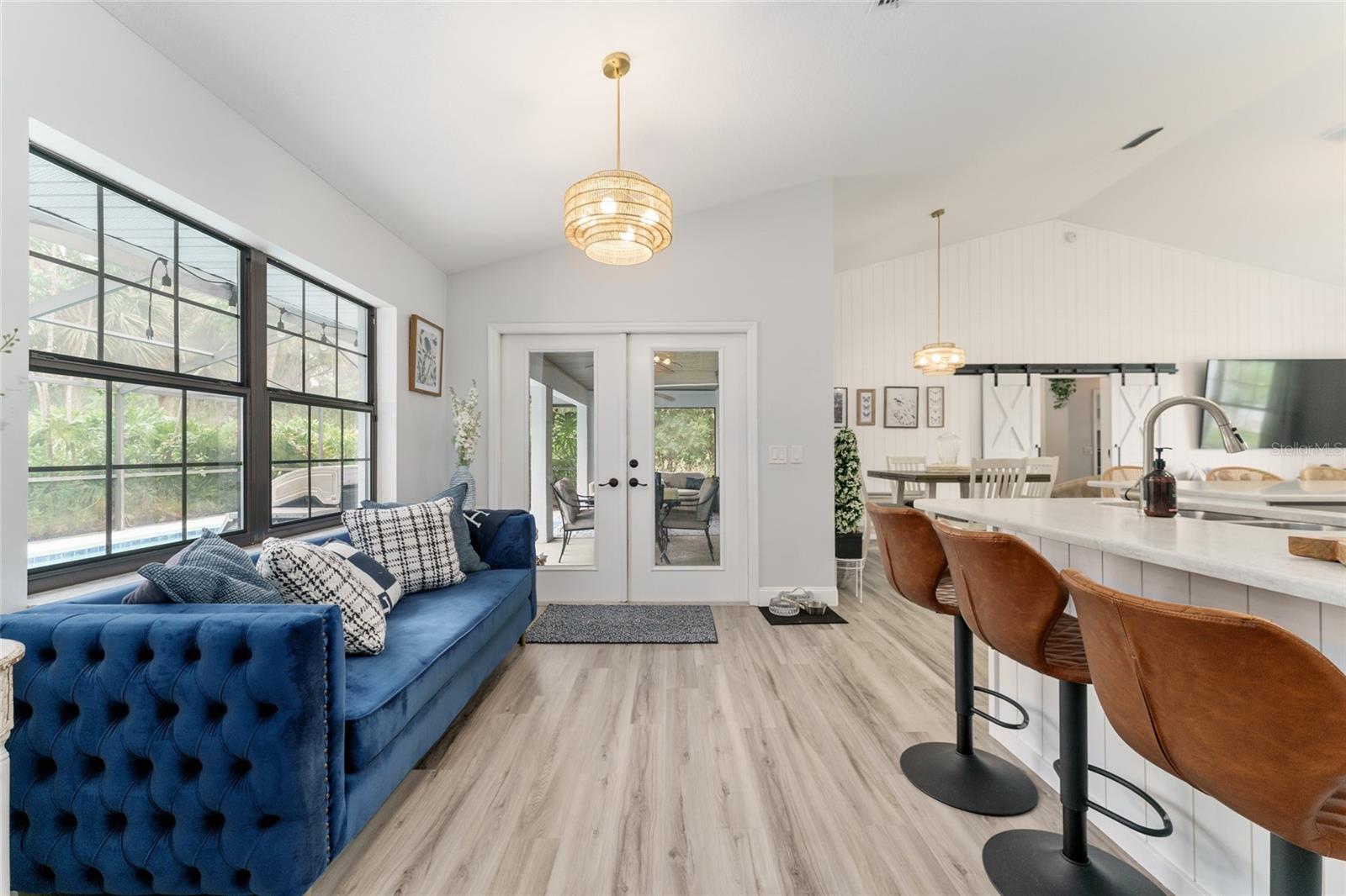 GOLDEN HILLS TURF & COUNTRY CLUB - Residential Lease