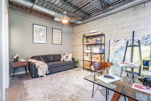A home in TAMPA