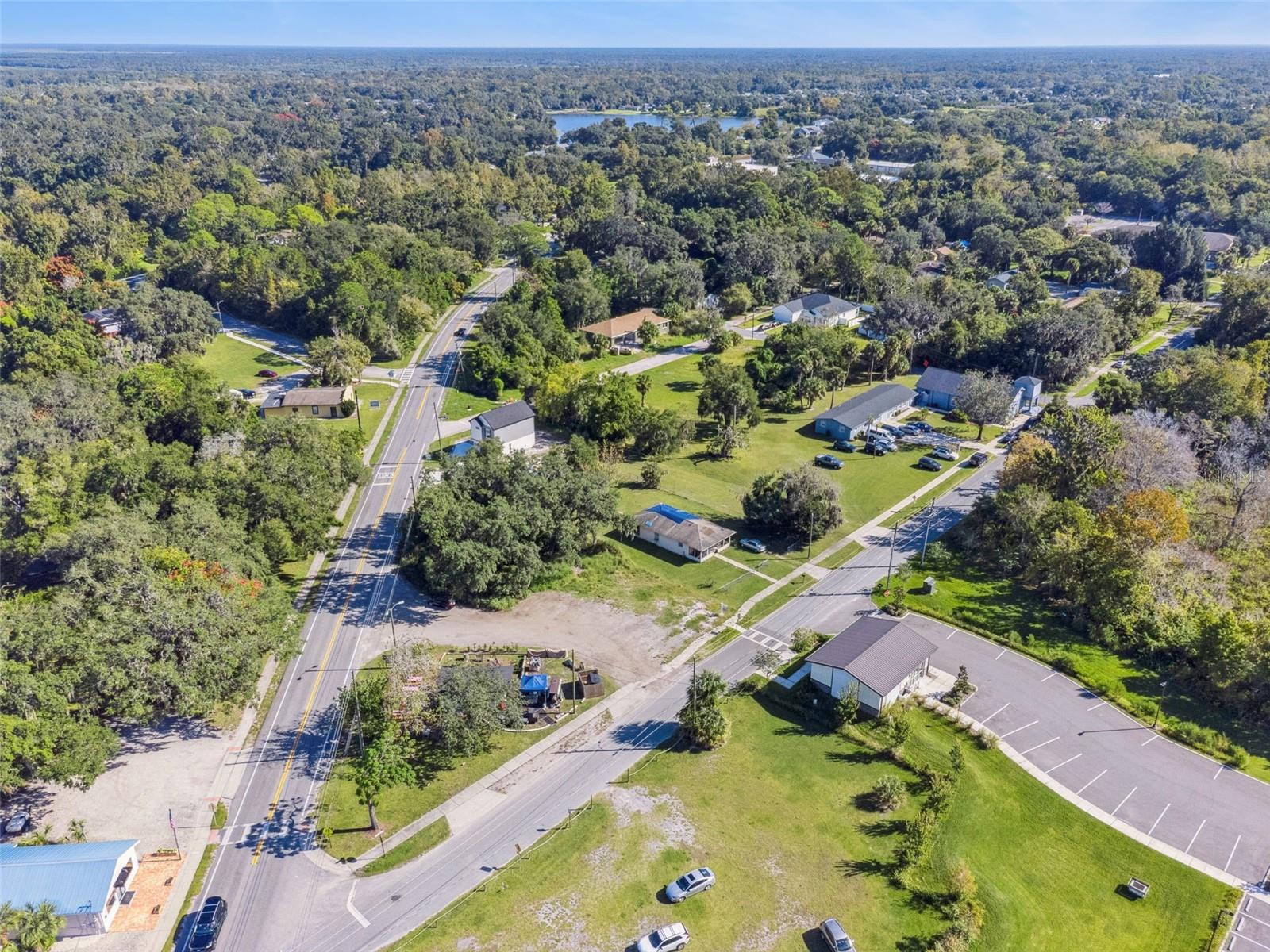 MIDWAY NEAR OVIEDO - Land