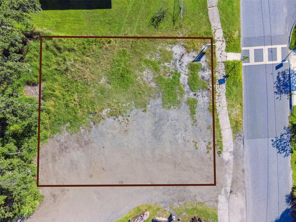 Photo of 323 E Franklin Street, Oviedo, FL 32765 (MLS # O6353297)