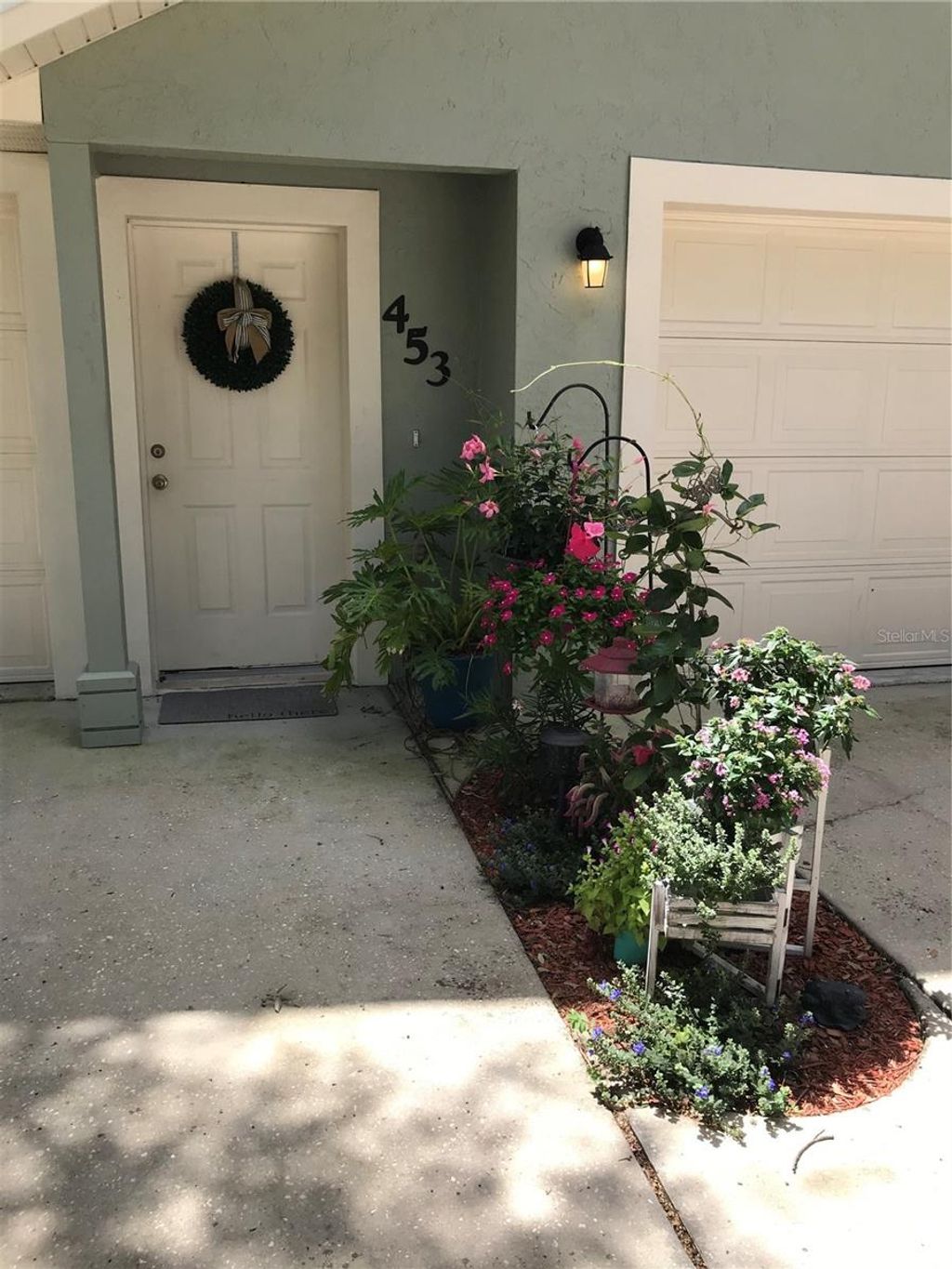 Photo of 453 W Desoto Street, Clermont, FL 34711 (MLS # G5110538)