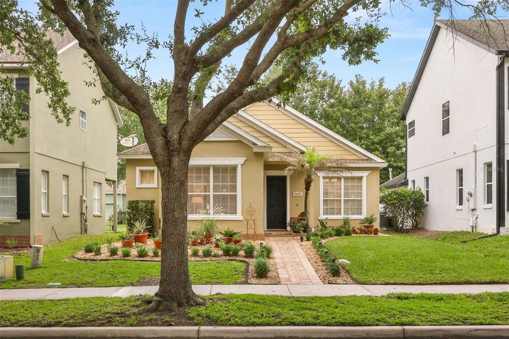 Photo of 5225 Lemon Twist Lane, Windermere, FL 34786 (MLS # O6406747)