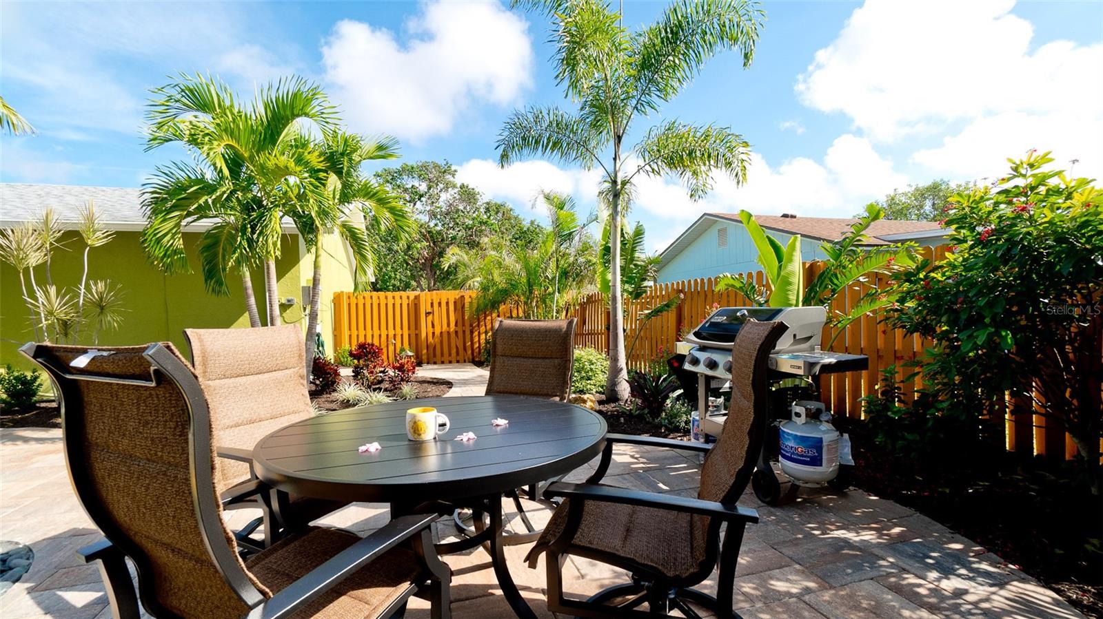 BONNIE LYNN ESTATES - Residential