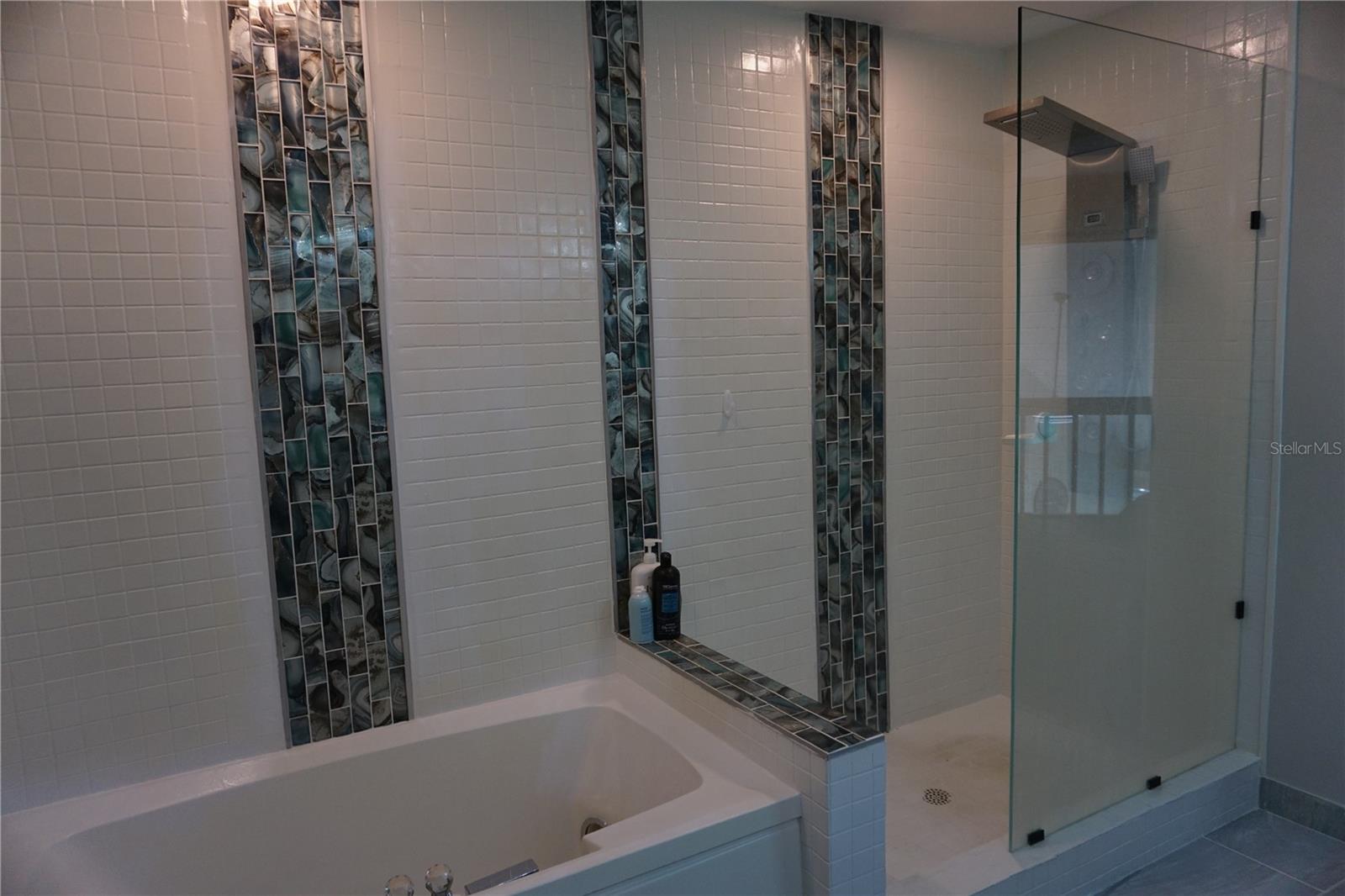 PINNACLE OF TIERRA VERDE - Residential Lease