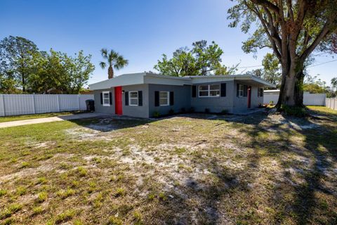 A home in TAMPA